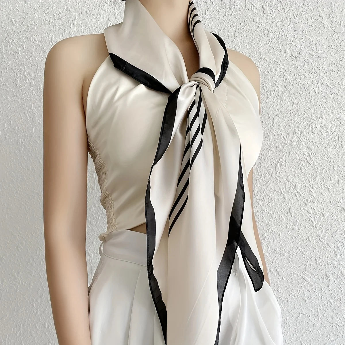 Lenço elegante listrado preto/branco, fino de seda simulada, protetor solar casual à prova de vento!