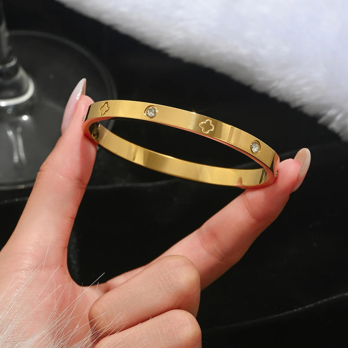 Pulseiras última moda no verão europeu, trevo de quatro folhas, aço inoxidável, fashion